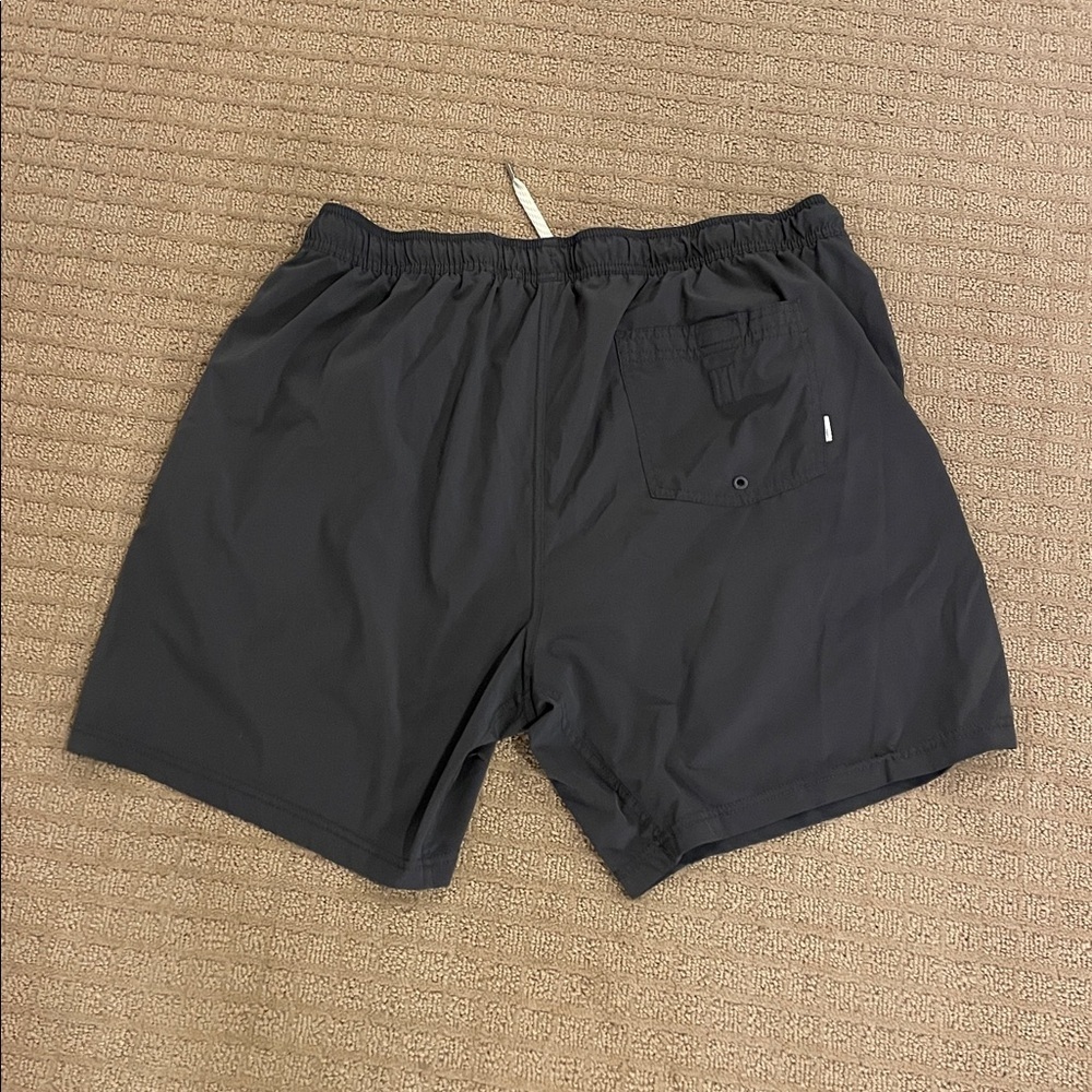 Vuori Gray Athletic Shorts - Picture 2 of 4